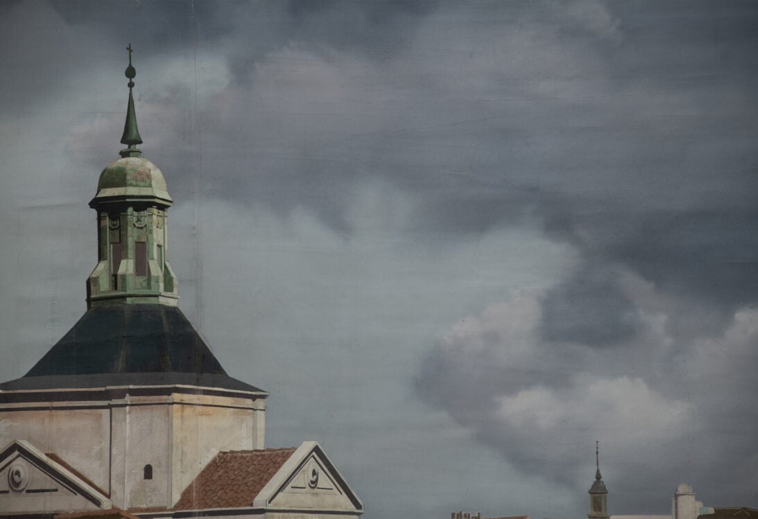 'Madrid Rooftops' backdrop from Tip on a Dead Jockey, detail shot